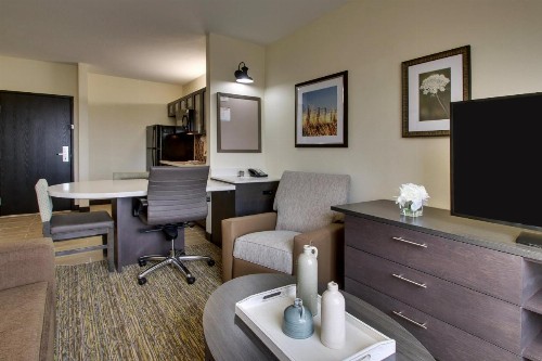 Candlewood Suites - Wichita East an IHG Hotel - image 25