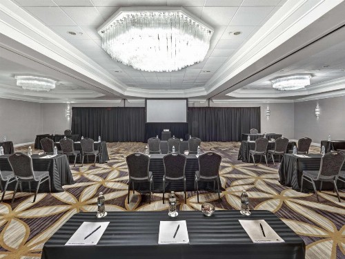 DoubleTree by Hilton Wichita Airport - image 12