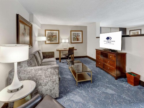 DoubleTree by Hilton Wichita Airport - image 15