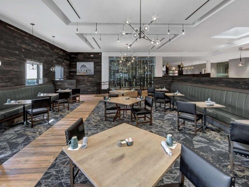 DoubleTree by Hilton Wichita Airport - image 25