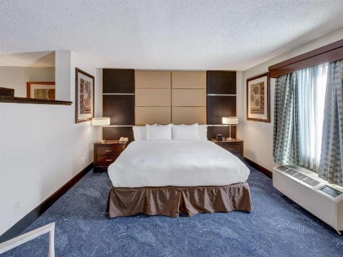 DoubleTree by Hilton Wichita Airport - image 28
