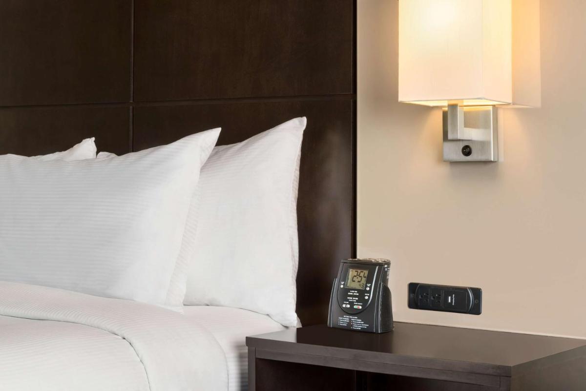 DoubleTree by Hilton Wichita Airport - image 3