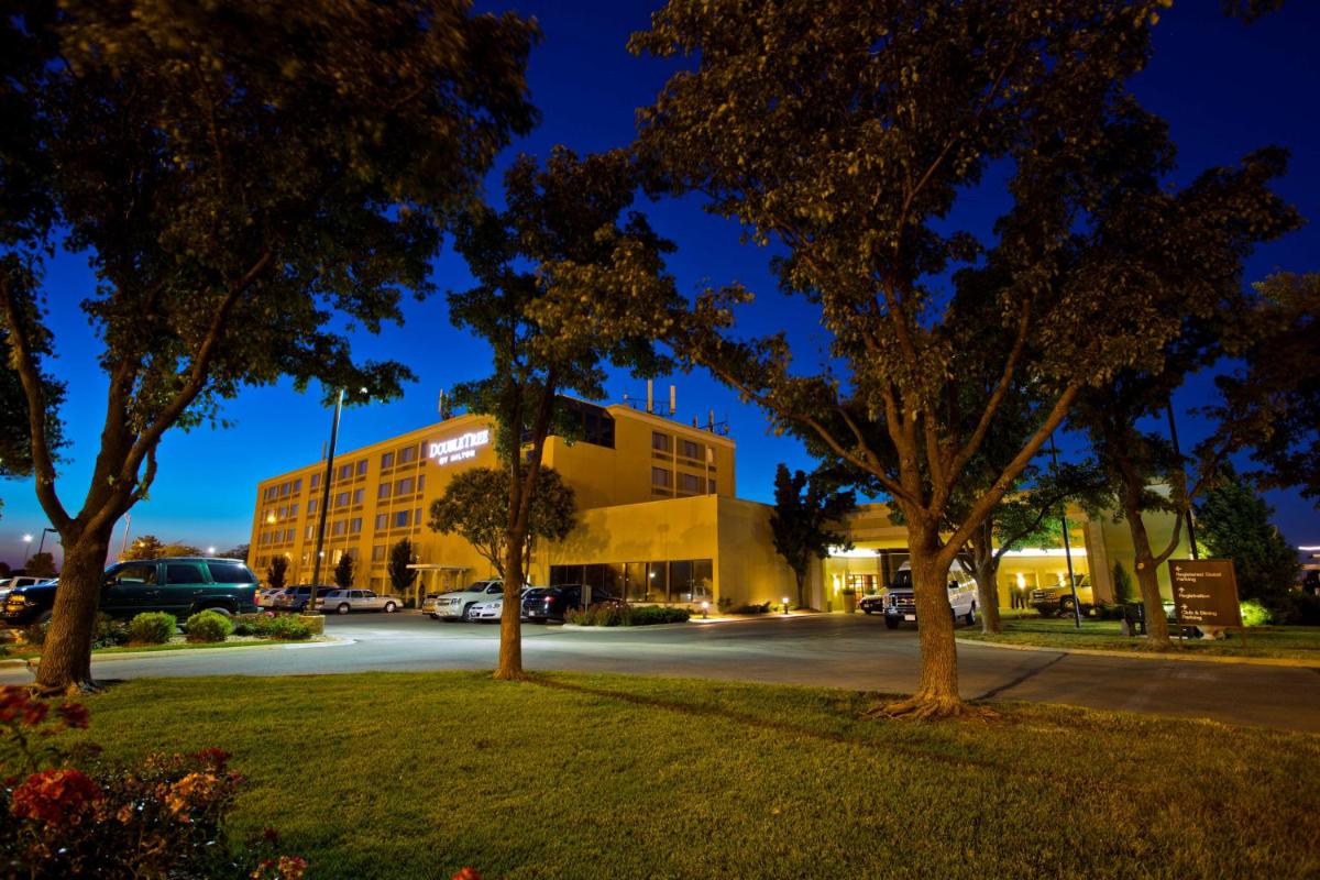 DoubleTree by Hilton Wichita Airport - image 7