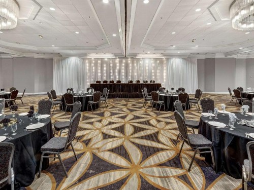 DoubleTree by Hilton Wichita Airport - image 9