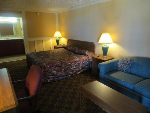 Executive Inn Wichita - image 10