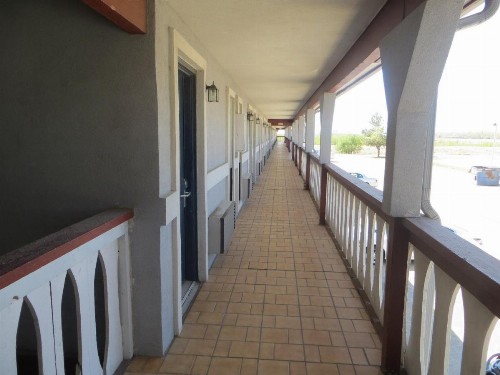 Executive Inn Wichita - image 11