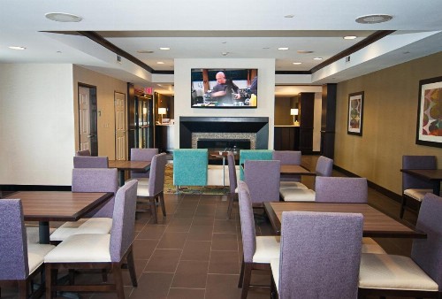 Holiday Inn Express Hotel & Suites Wichita Northeast an IHG Hotel - image 12
