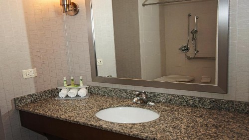 Holiday Inn Express Hotel & Suites Wichita Northeast an IHG Hotel - image 16