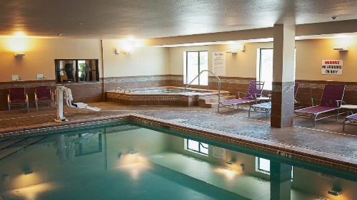 Holiday Inn Express Hotel & Suites Wichita Northeast an IHG Hotel - image 18