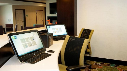 Holiday Inn Express Hotel & Suites Wichita Northeast an IHG Hotel - image 7
