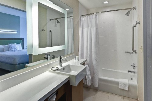 SpringHill Suites by Marriott Wichita Airport - image 27