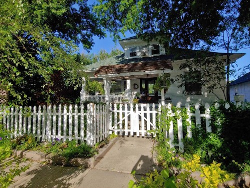 Delano Bed And Breakfast