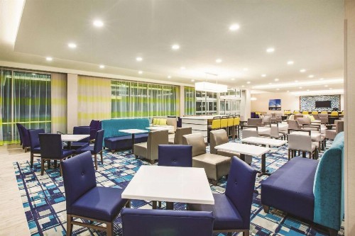 La Quinta by Wyndham Wichita Northeast - image 21