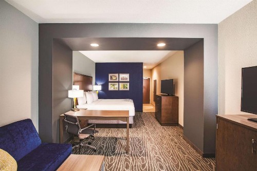 La Quinta by Wyndham Wichita Northeast - image 29