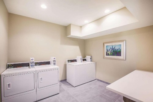 La Quinta by Wyndham Wichita Northeast - image 32