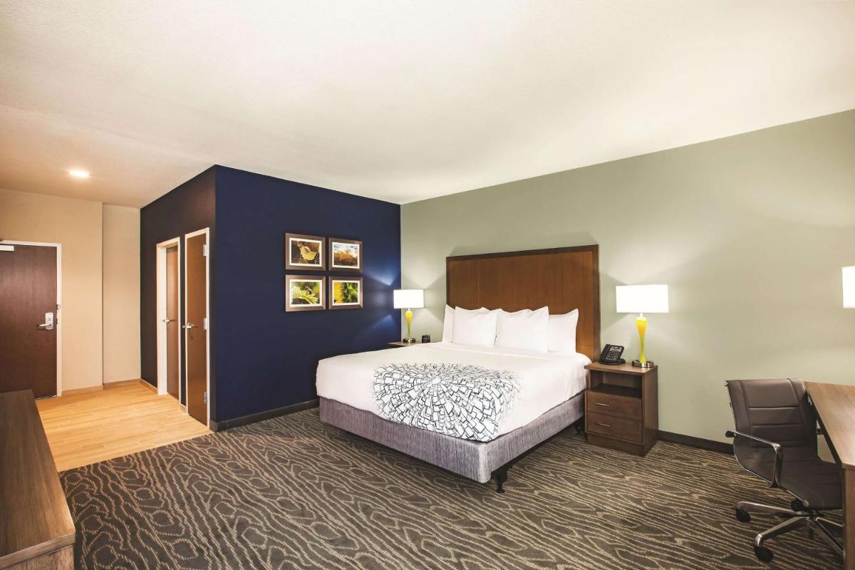 La Quinta by Wyndham Wichita Northeast - image 5