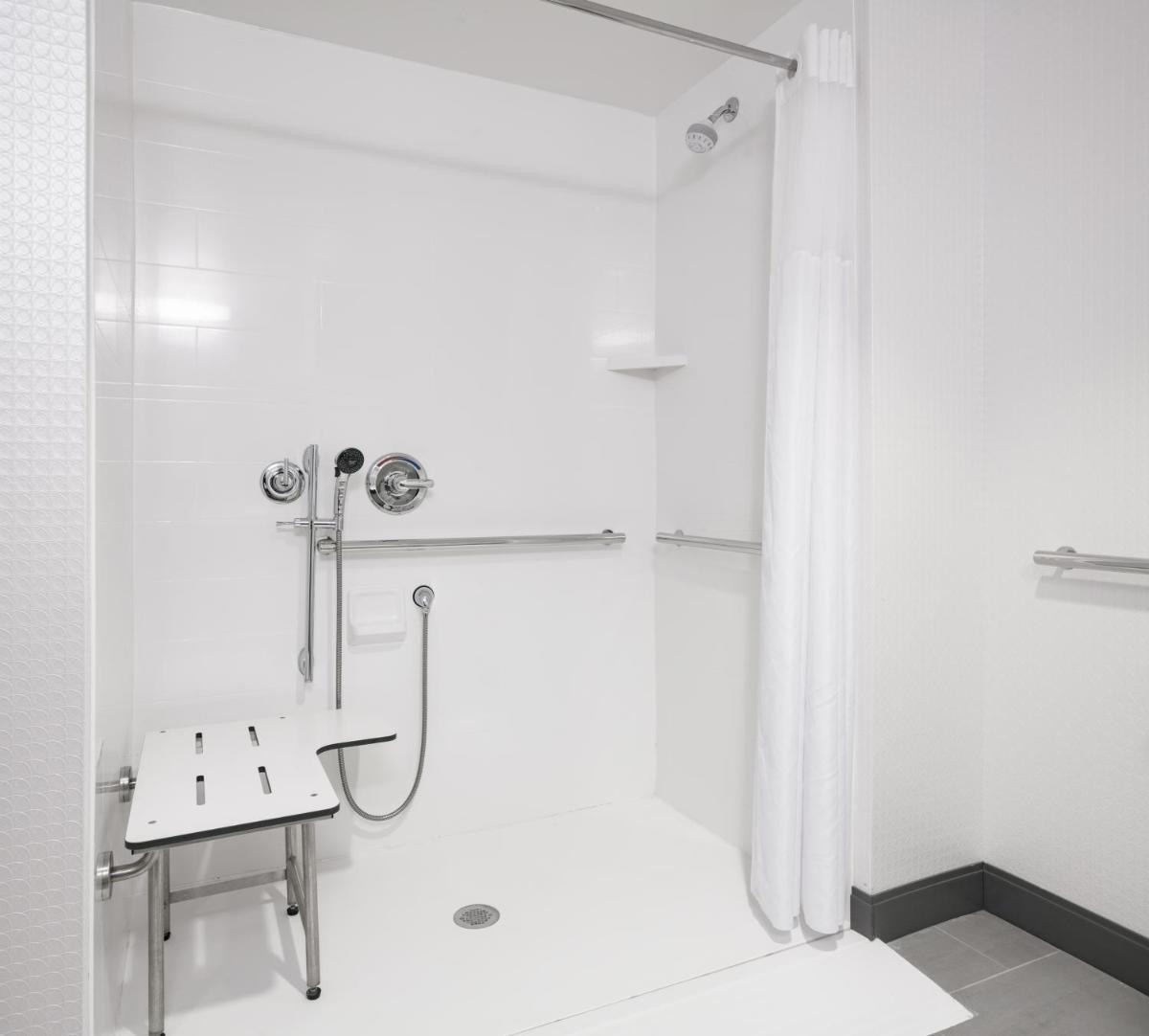 Hampton Inn By Hilton Wichita Northwest - image 4