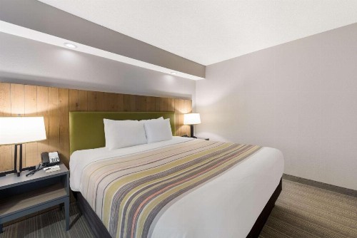 Country Inn & Suites by Radisson Wichita East KS - image 17