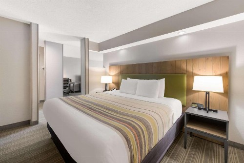 Country Inn & Suites by Radisson Wichita East KS - image 18