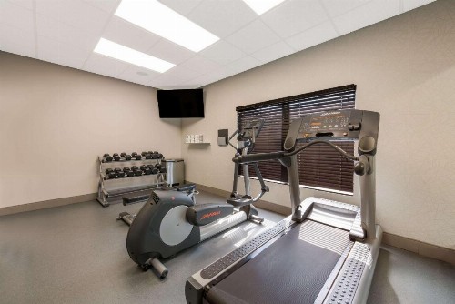 Country Inn & Suites by Radisson Wichita East KS - image 24