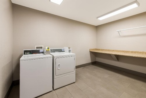 Country Inn & Suites by Radisson Wichita East KS - image 44
