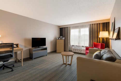 Country Inn & Suites by Radisson Wichita East KS - image 47