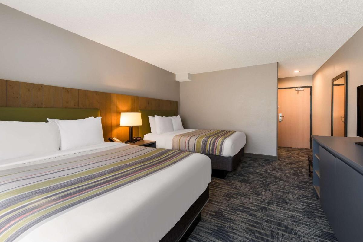 Country Inn & Suites by Radisson Wichita East KS - image 7