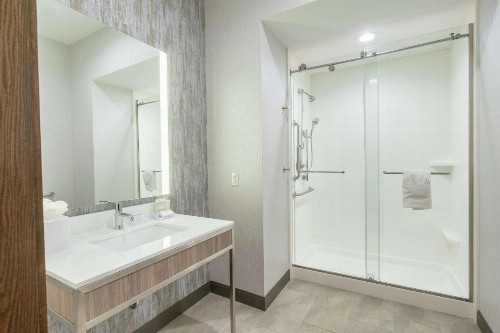 Hilton Garden Inn Wichita Downtown Ks - image 20