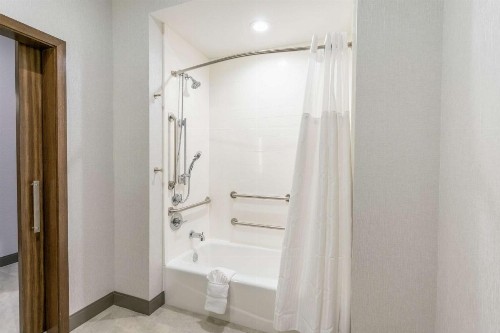 Hilton Garden Inn Wichita Downtown Ks - image 23