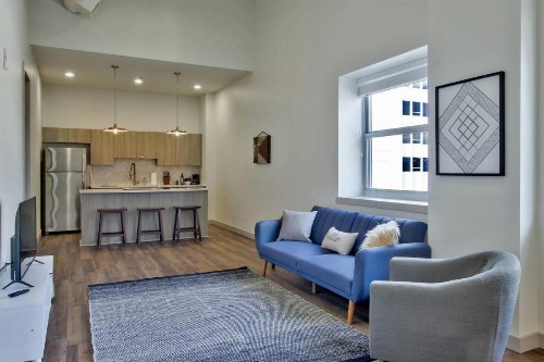 Relaxing Flat in Heart of Wichita! - image 1