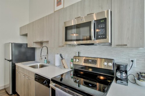 Luxury Studio in the Heart of Downtown Wichita - image 9