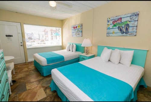 Aztec Motel - image 2