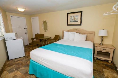 Aztec Motel - image 6