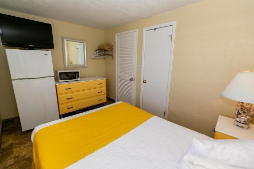 American Safari Motel - image 17
