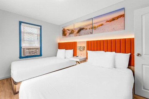 Buttercup Suites - image 1