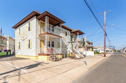 Buttercup Suites - image 23
