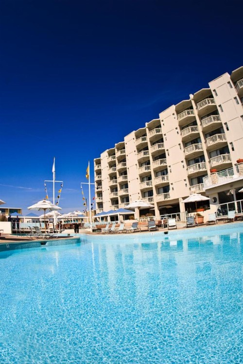 Port Royal Oceanfront Hotel - image 12