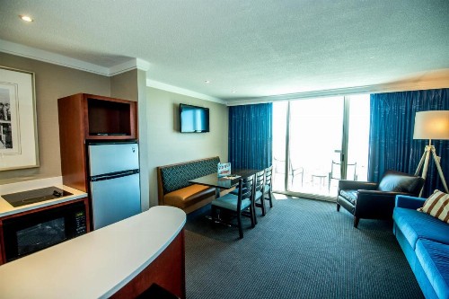 Port Royal Oceanfront Hotel - image 15