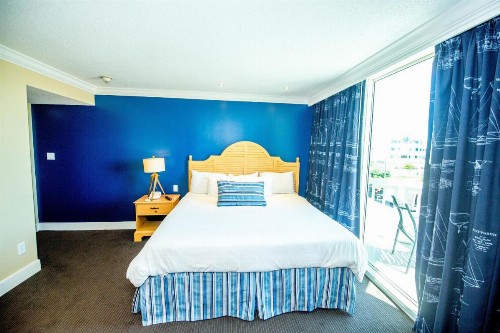 Port Royal Oceanfront Hotel - image 33