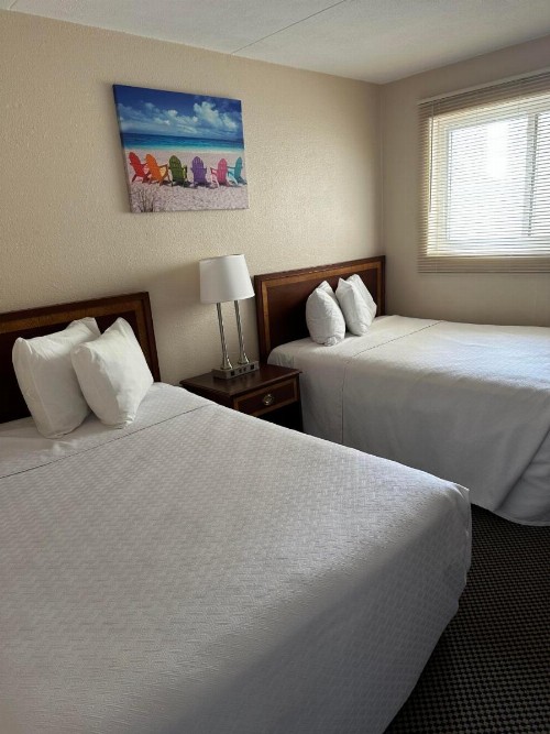 Diamond Crest Motel - image 17