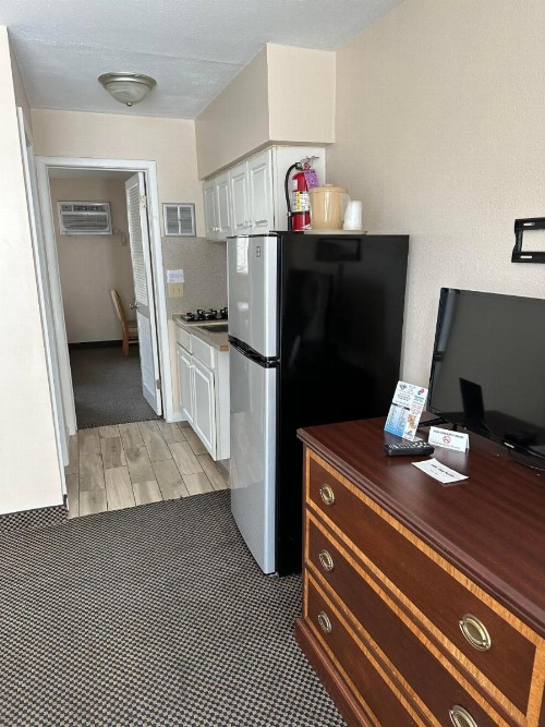 Diamond Crest Motel - image 3