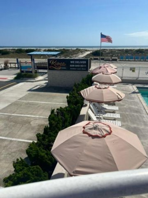 Coliseum Ocean Resort - image 3