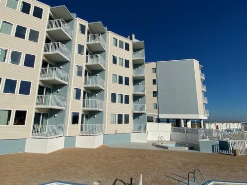 El Coronado Resort - image 27