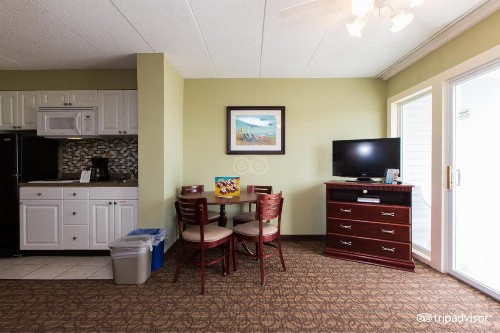 El Coronado Resort - image 30