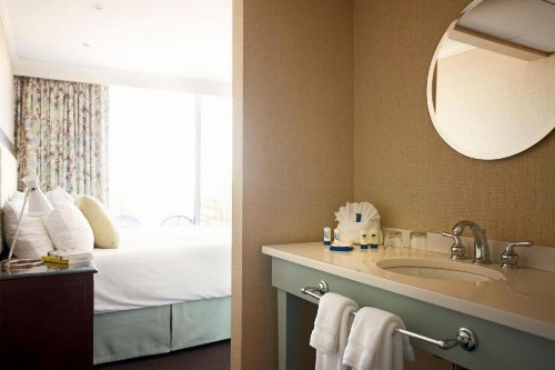 Pan American Oceanfront Hotel - image 11