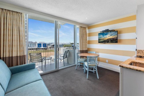 Pan American Oceanfront Hotel - image 14