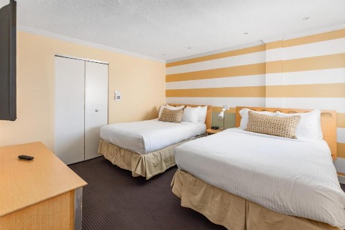 Pan American Oceanfront Hotel - image 42