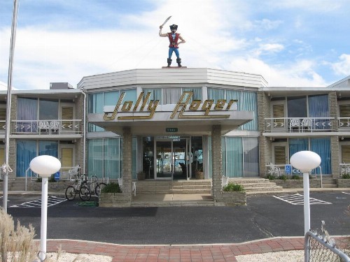 The Jolly Roger Motel - image 29