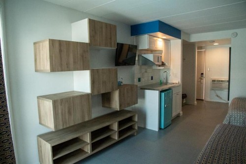 The Jolly Roger Motel - image 38