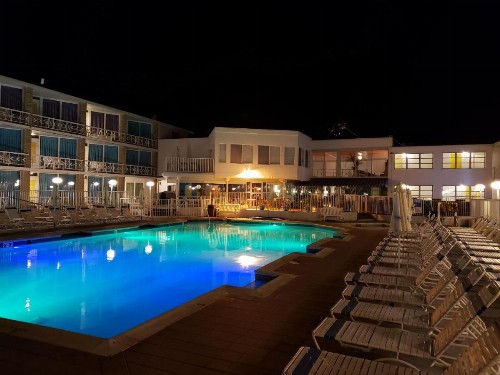 The Jolly Roger Motel - image 5
